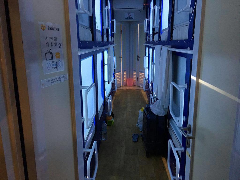 Qb Sleep Capsule Hotel Kuta  Ngoại thất bức ảnh